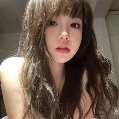 橙色女孩